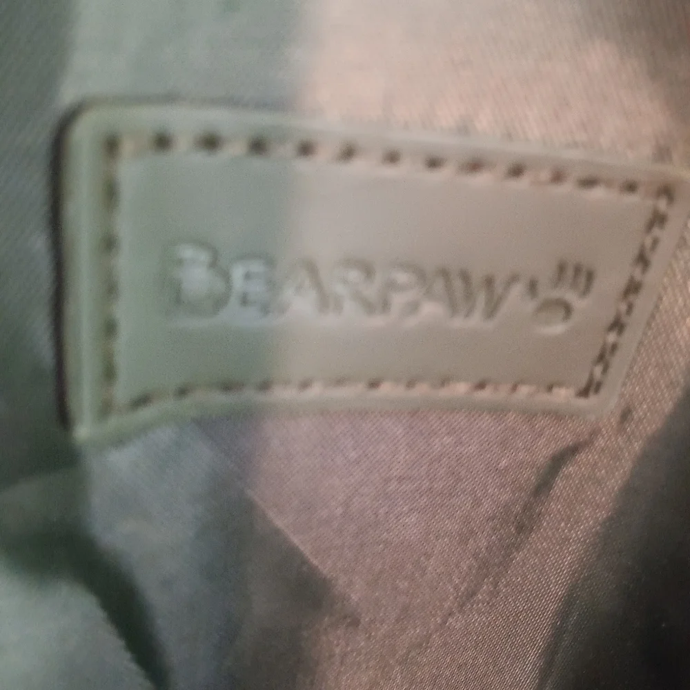 BearPaw Quilted Forest Green Puffer Tote Bag. - Picture 4 of 7